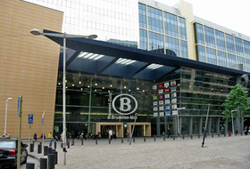 Parkeerplaatsen Gares in Bruxelles - Boek tegen de beste prijs