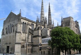 Parkings Cathédrale Saint André et Mairie à Bordeaux - Réservez au meilleur prix