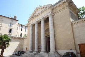 Parkings Eglise Saint Louis à Toulon - Réservez au meilleur prix