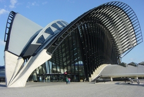 Parques de estacionamento Aeroporto de Lyon Saint-Exupéry - Reserve ao melhor preço