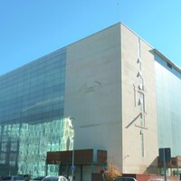 Parkeerplaats Palacio Municipal de Congresos : tarieven en abonnementen - Parkeren bij het theater | Onepark