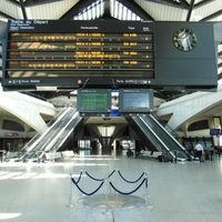 Parkeerplaats TGV-station Lyon-Saint-Exupéry : tarieven en abonnementen - Parkeren bij het station | Onepark