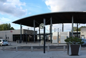 Parkeerplaatsen Station Émerainville - Pontault-Combault in Émerainville - Boek tegen de beste prijs