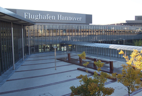 Hannover Airport car parks - Book at the best price