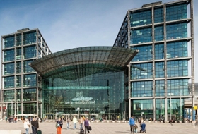 Berlin Hauptbahnhof car parks in Berlin - Book at the best price