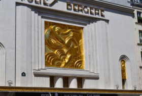 The Folies Bergère Theater car parks in Paris - Ideal for shows