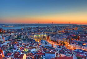 Parkeerplaatsen Pontos de interesse in Lisbona - Boek tegen de beste prijs