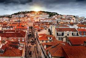 Parkeerplaatsen Bairros de Lisboa in Lisbona - Boek tegen de beste prijs