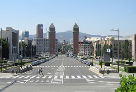 Parkings Place de la Reine Maria Cristina à Barcelona - Réservez au meilleur prix