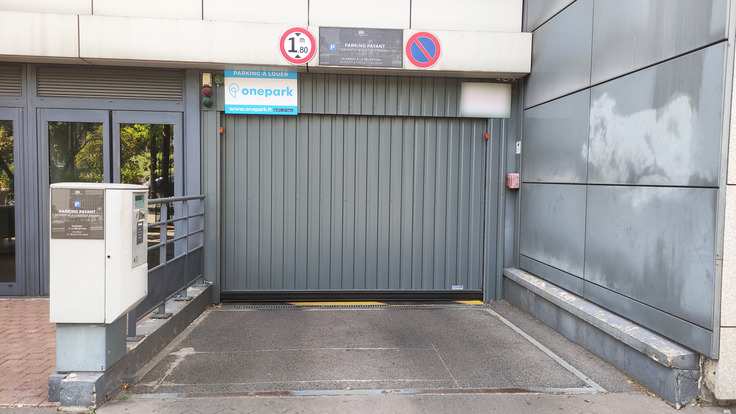Parking Hôtel MERCURE PARIS GARE MONTPARNASSE TGV (Couvert)