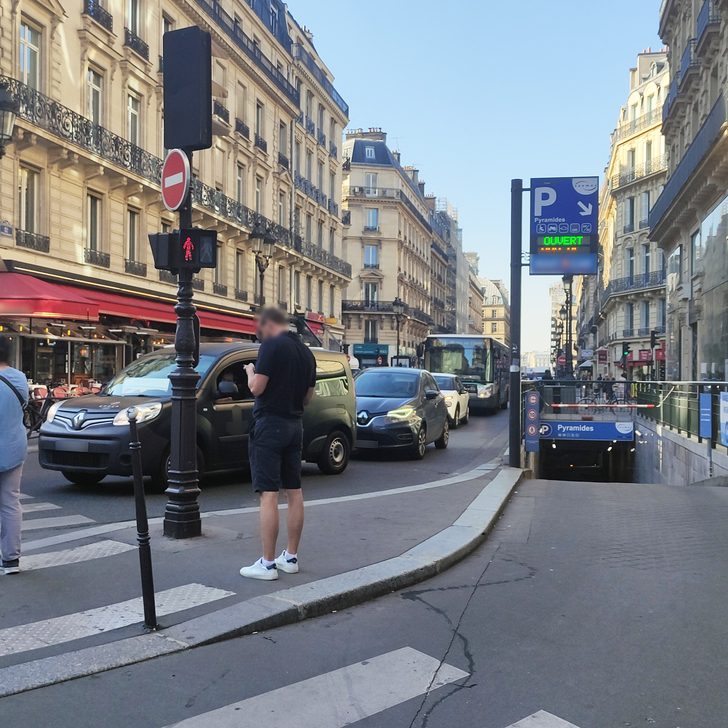 Parking Public SAEMES PYRAMIDES (Couvert) Paris