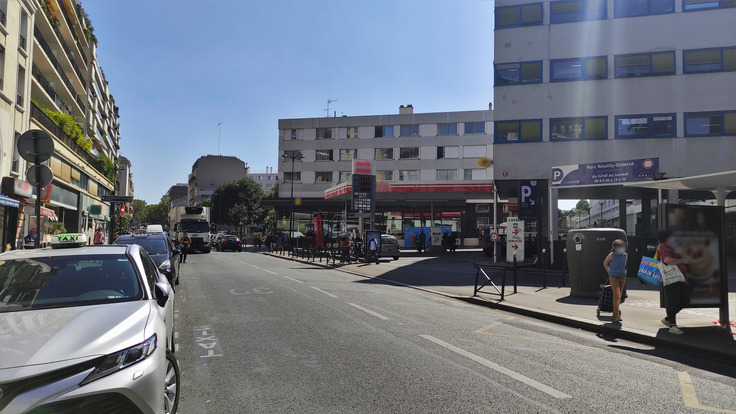 Devanture SAEMES REUILLY-DIDEROT Public Car Park (Covered)