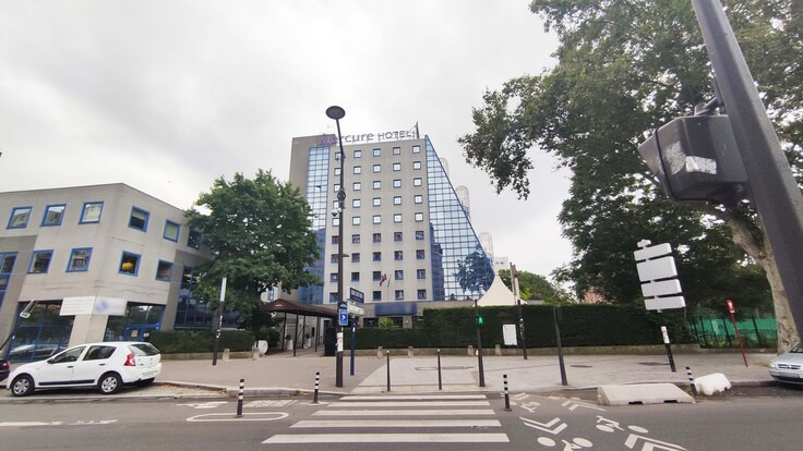 Parking côté rue Parking Hôtel MERCURE PARIS PORTE DE PANTIN (Couvert)