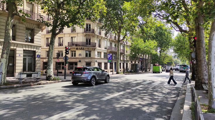 Parking côté rue SAEMES HÔTEL DE VILLE Public Car Park (Covered)