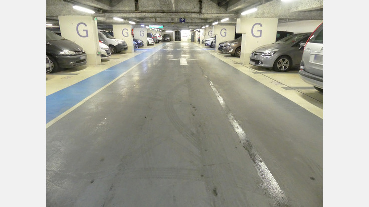 Couloir Parking Public INDIGO BERCY LUMIÈRE (Couvert)